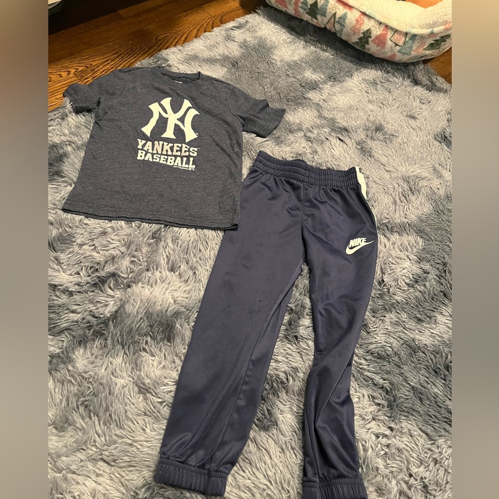 Kids clothing